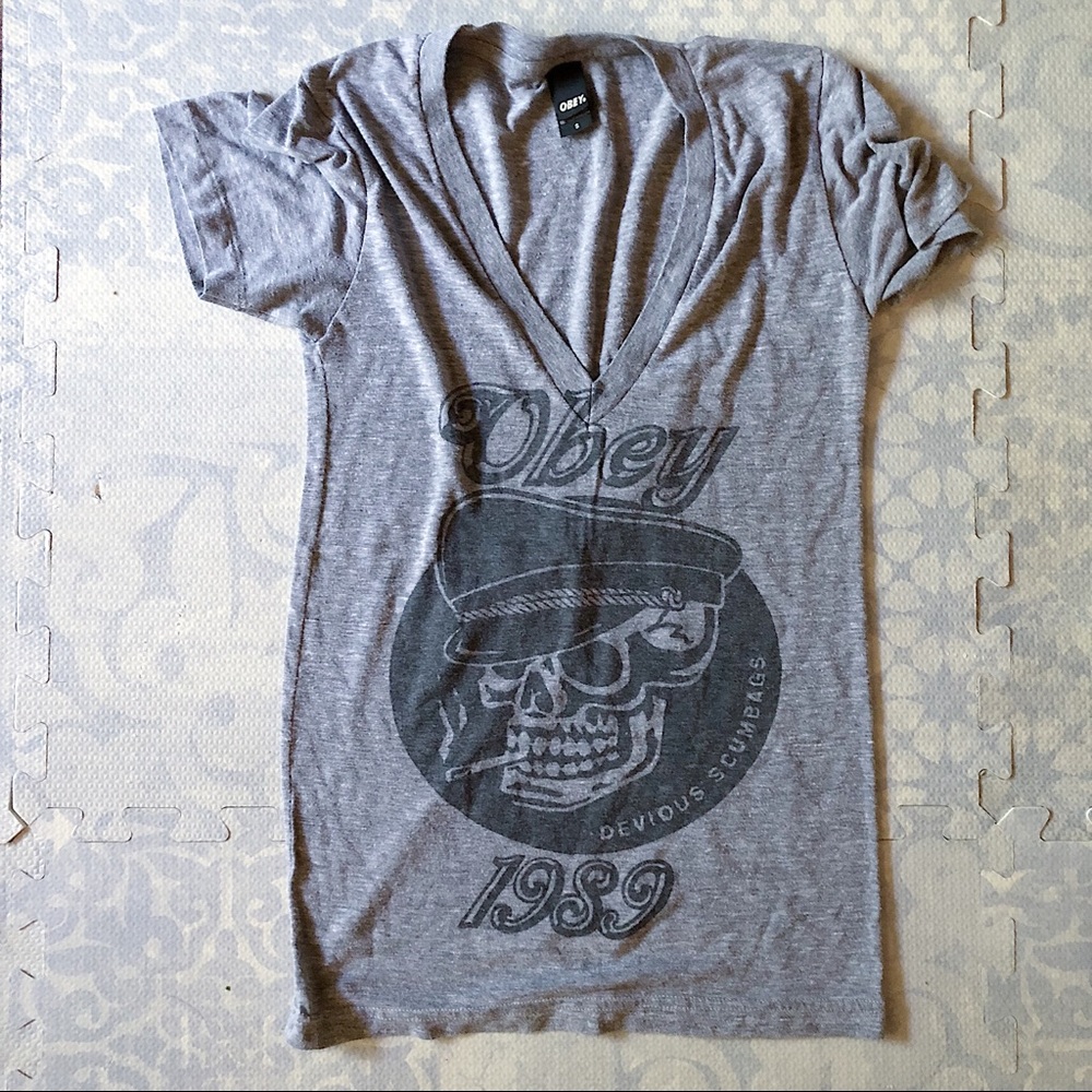 Sold. Obey devious scumbags V-neck tee grey